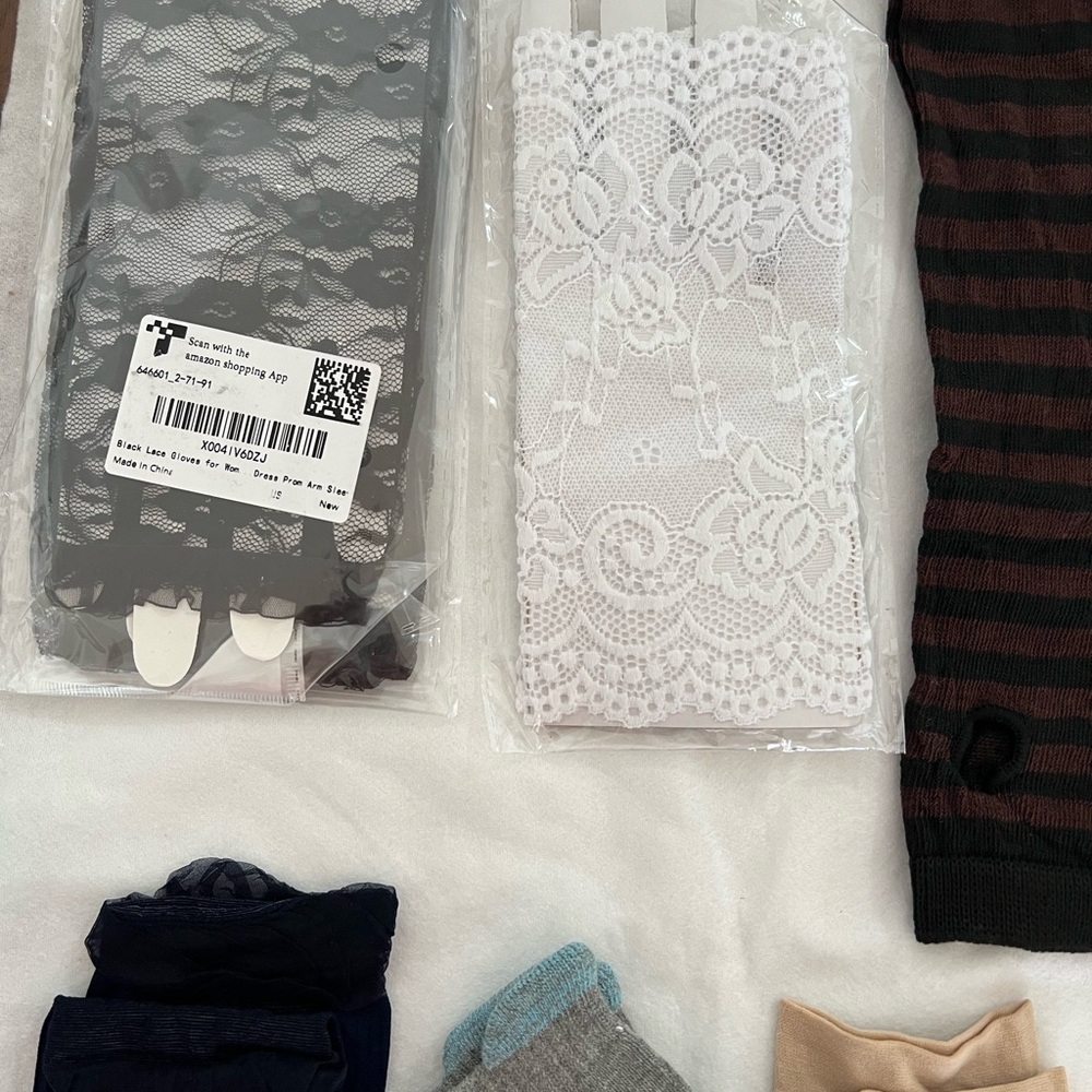 Assorted Men's Socks Collection - Picture 6 of 14